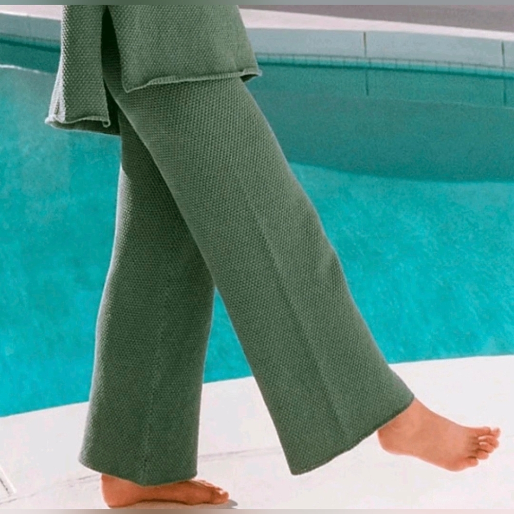 Free People Beach Hailee Waffle Knit Cropped Pant sz M Boho Olive Green